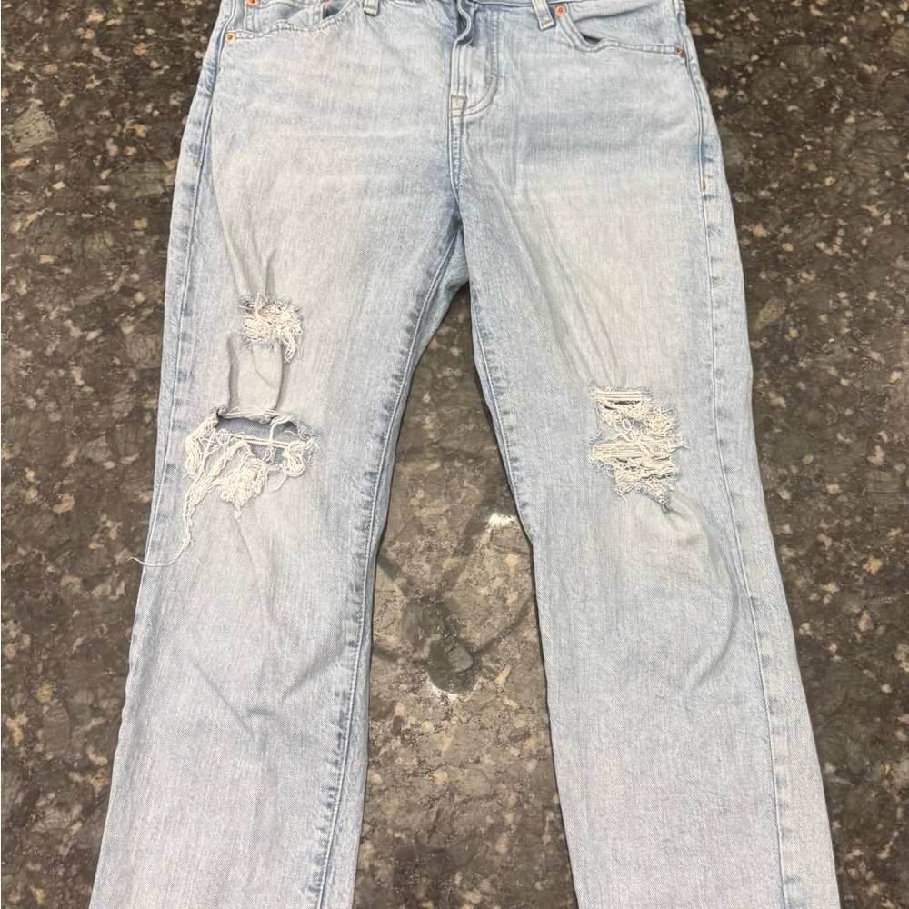 Gap Denim Woman’s Distressed Universal Slim Boyfriend Jeans Size ( 8/29 )